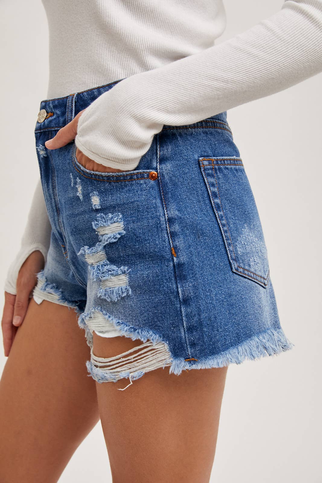 HIGH RISE DISTRESSED DENIM SHORTS