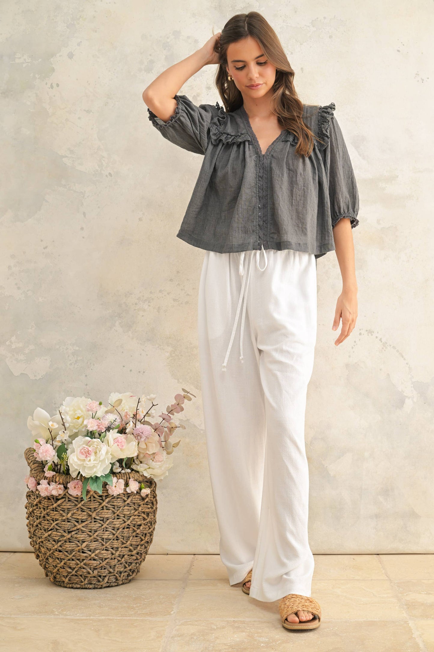 LACE DETAILED BLOUSE