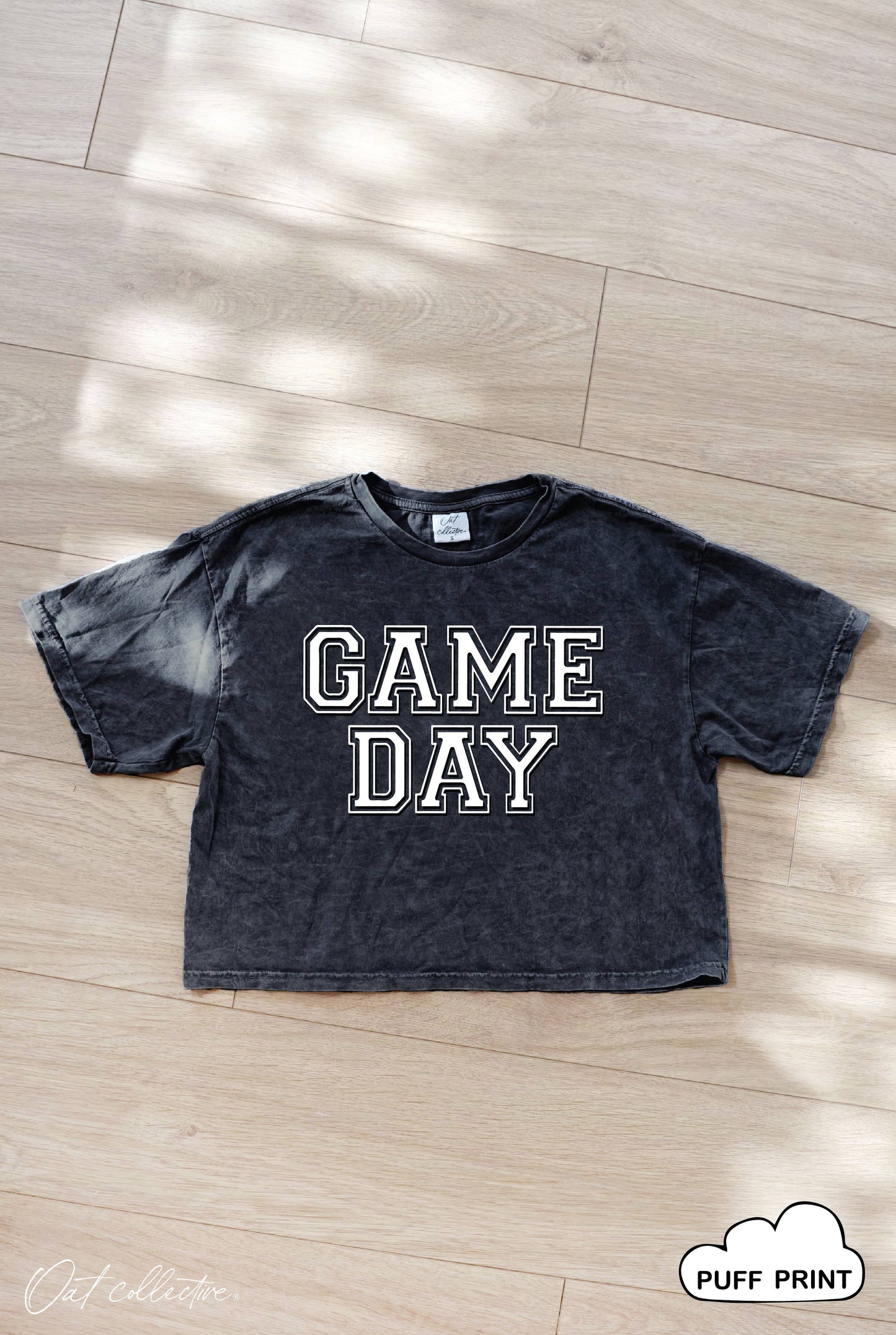 GAME DAY PUFF Cropped Mineral Graphic Top