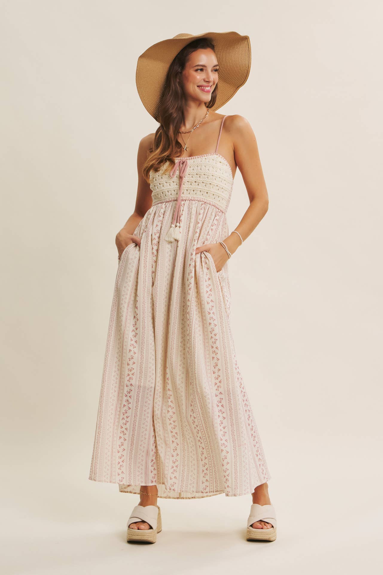 BOHEMIAN CROCHET MAXI DRESS