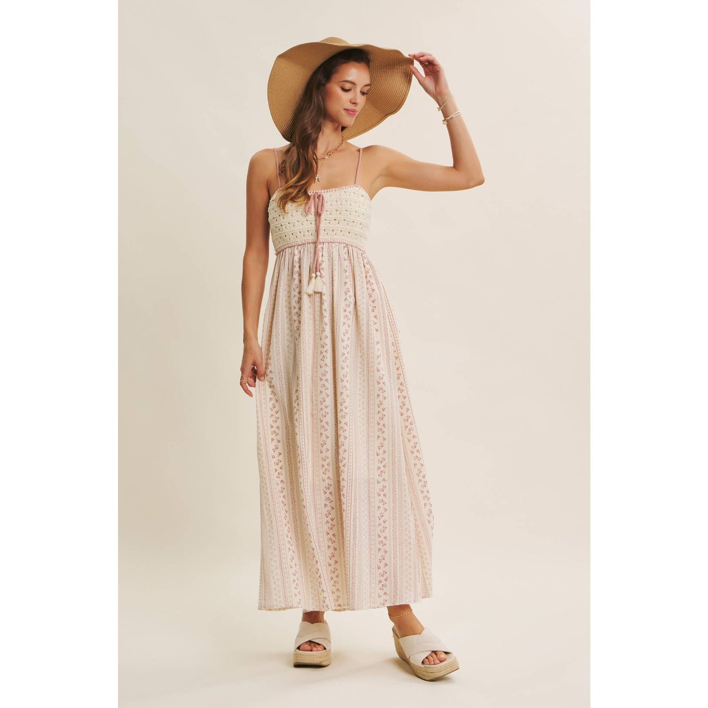 BOHEMIAN CROCHET MAXI DRESS