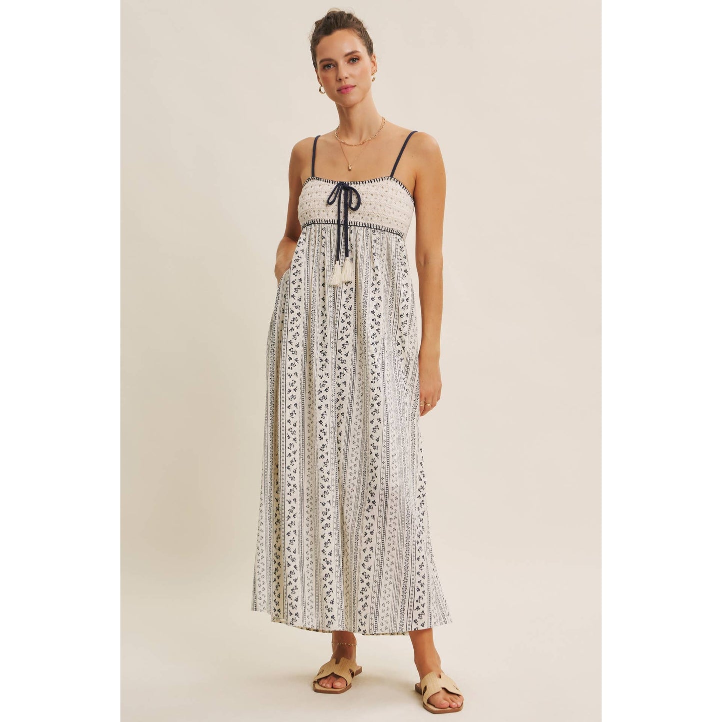 BOHEMIAN CROCHET MAXI DRESS