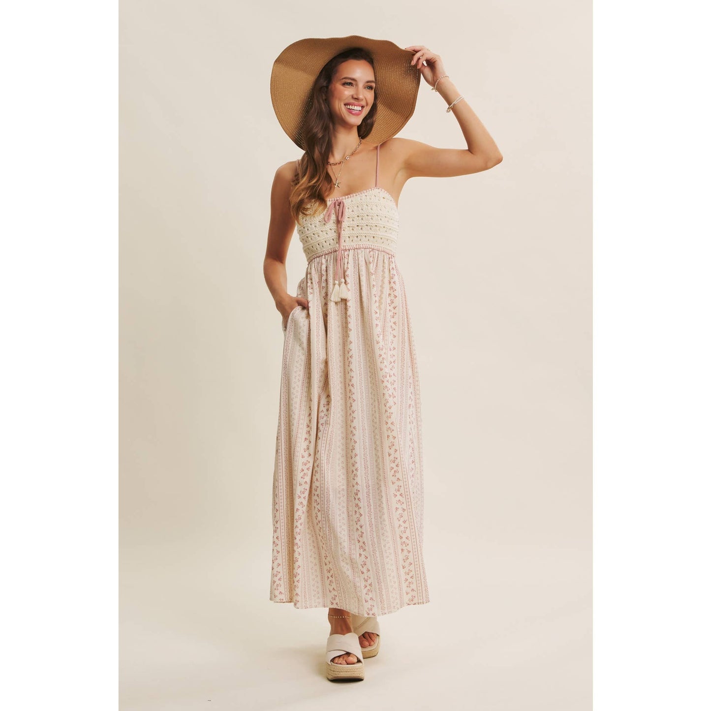 BOHEMIAN CROCHET MAXI DRESS