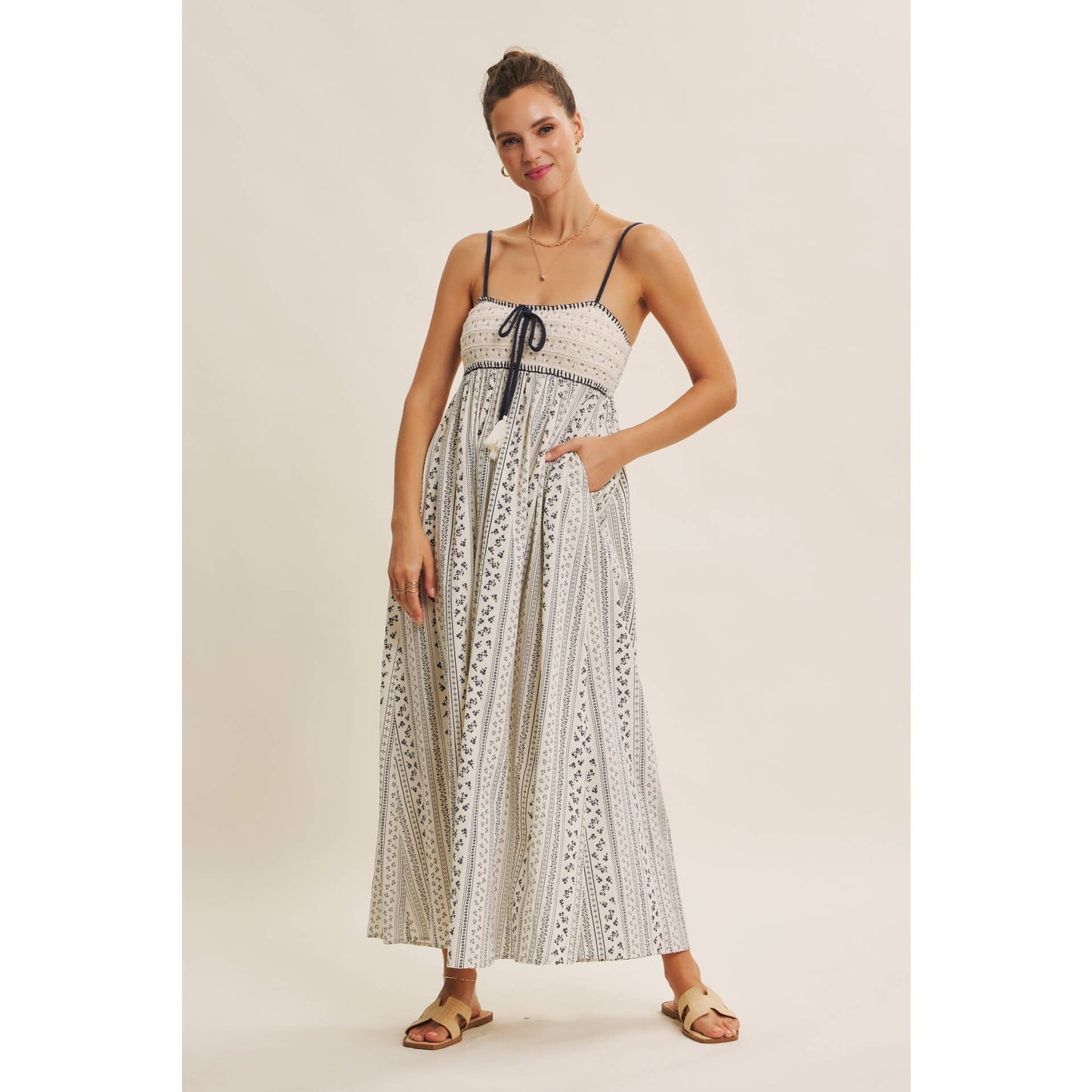 BOHEMIAN CROCHET MAXI DRESS